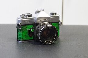 Fujica ST701 v pravej koži z Varana škvrnitého + objektív