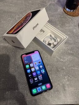 Prodám iPhone XS 256gb (100% kondice baterie)