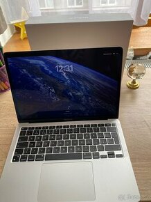 Prodám Apple MacBook Air 13,3 2020 M1