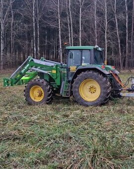 Traktor John Deere 6910s