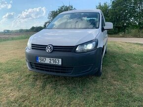 VW Caddy 1.6 TDI DSG7 xenony/led 5 míst