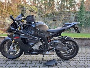 BMW S 1000 RR - TOP STAV + VÝBAVA