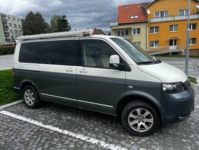 VW Transporter T5 Caravelle 2.5TDI 96kW,rv.2008,332 tKm