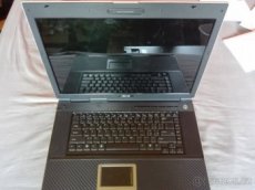 ASUS A7T - 1