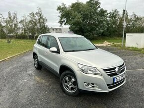 VW Tiguan 1.4 Benzín 110 kw R.v. 2011 najeto 158 000kn servi