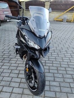 KAWASAKI VERSYS 650