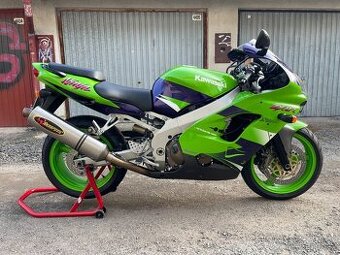 Kawasaki ZX9R NINJA pouze 24.000 km