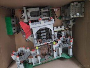 Lego castle věž lego Kingdoms hrad Zdarma Figurky