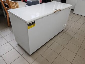 Mraznička Zanussi ZFC51400WA - 500litrů