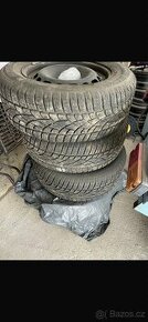 Zimní pneu 225/60 R16, včetně plech. disků.