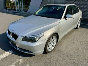 BMW e60 530i MANUÁL XENONY KůŽE PDC