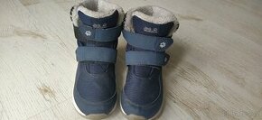 JACK WOLFSKIN, SALOMON, SKECHERS, GEOX - 1