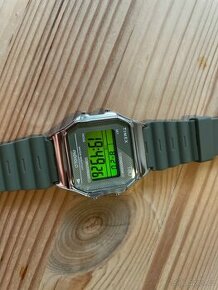 Hodinky TIMEX T80 TW2V41100 Khaki - 1