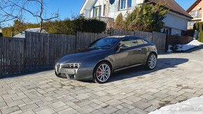 Rozpredám Alfa Romeo Brera 2.4JTDm 154kW na dily - 1