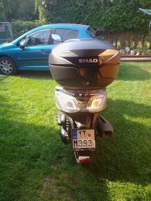 Prodám skútr KYMCO New Downtown r.v. 2020