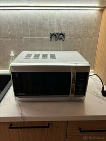 Mikrovlnná trouba DELONGHI