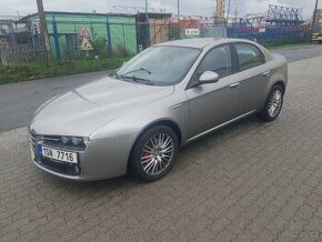 Alfa Romeo 159