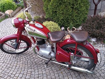 Jawa 250 pérák František Janeček 1948 s TP