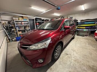 Toyota Verso 1.6 D-4D KAMERA, nádherný stav