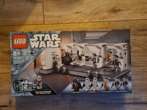 Lego Star Wars 75397 Boarding the Tantive IV - 1