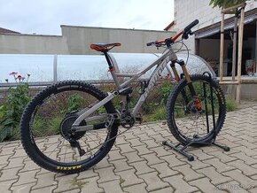 Prodám značkové Kanadské enduro kolo Devinci Django 27,5 S C