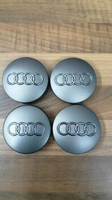 Středové krytky audi 60mm šedá