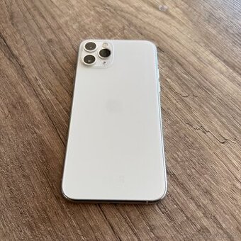 iPhone 11 Pro 64GB silver, pěkný stav, 12 měsíců záruka