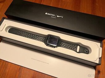 Apple Watch series 3 Nike