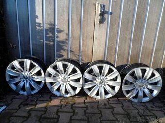 17 plechové disky+Poklice 5x112 ET 38,Škoda,VW,Seat