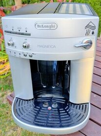 DeLonghi Magnifica 3200S Stříbr.-plnoautomat. Sleva 2300Kč - 1