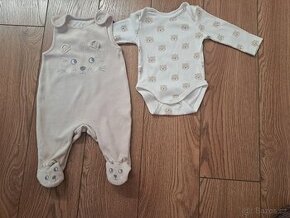 Prodám unisex dětskou soupravu C & A - newborn