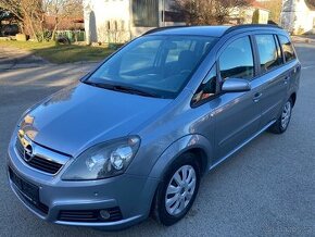 Opel Zafira 1,6 i 77 kw 7 míst klima tažné