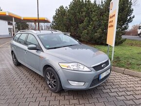 Ford Mondeo com. 1.6i/81kW, r.v. 2007, Servisní kniha