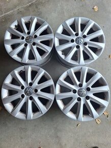 Alu kola VW Golf5 - R15 6,5J ET 50