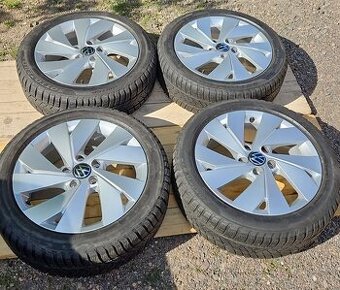 17" zimní 205/50 R17 Pirelli // DOT21 // VW Golf 8 - Belmon