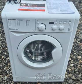 INDESIT HLOUBKAJEN 30 CM  , ZÁRUKA DOPRAVA INSTALACE