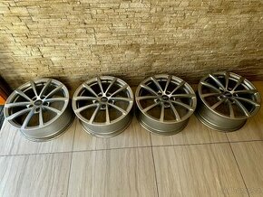 Alu kola Originál OEM AUDI 4K0601025 7,5x17 5x112 ET36 - 1