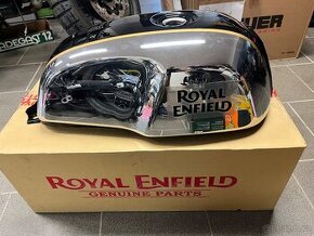 Royal Enfield GT-nádrž bez poškození