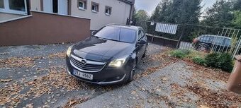 Prodám Opel Insignia kombi, rok 2015 obsah 2.0 nafta 125kw