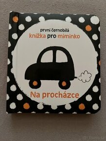 První černobílá knížka pro miminka - Na procházce