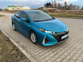 Toyota Prius Prime plug in spotřeba 2L/100km