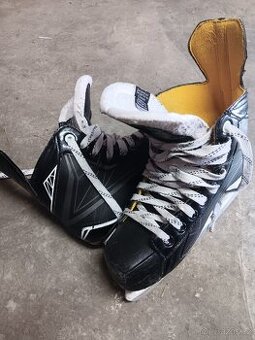 Brusle Bauer Supreme S150 vel.38