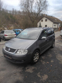 Vw Touran 2.0tdi dsq 125kw - 1