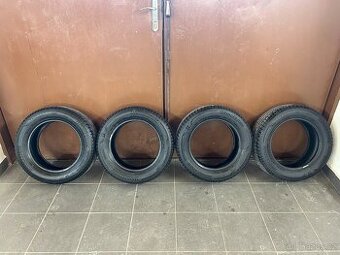 Prodám gumy 195/60/15 Bridgestone