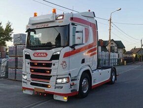 Scania R500 - tahač návěsů - ambientní interier - 1