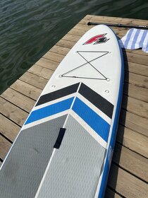 paddle board