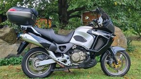 HONDA Varadero Xl1000 (Pěkná)