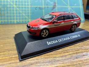 Škoda Octavia combi III Hasiči Jihočeský kraj 1:43 Dea