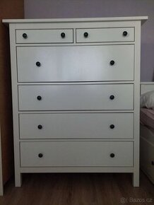 Komoda Hemnes IKEA