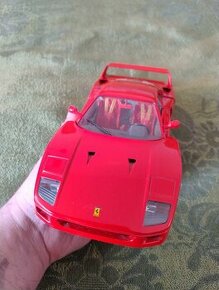 BBURAGO FERRARI F40 (1987) 1:18